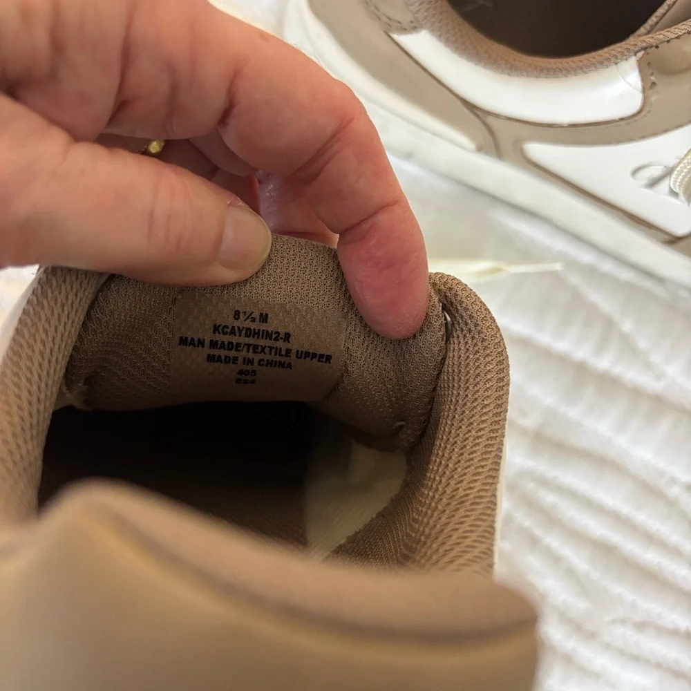 Calvin Klein Jeans White and Tan Sneakers size 8.5 - Picture 7 of 8